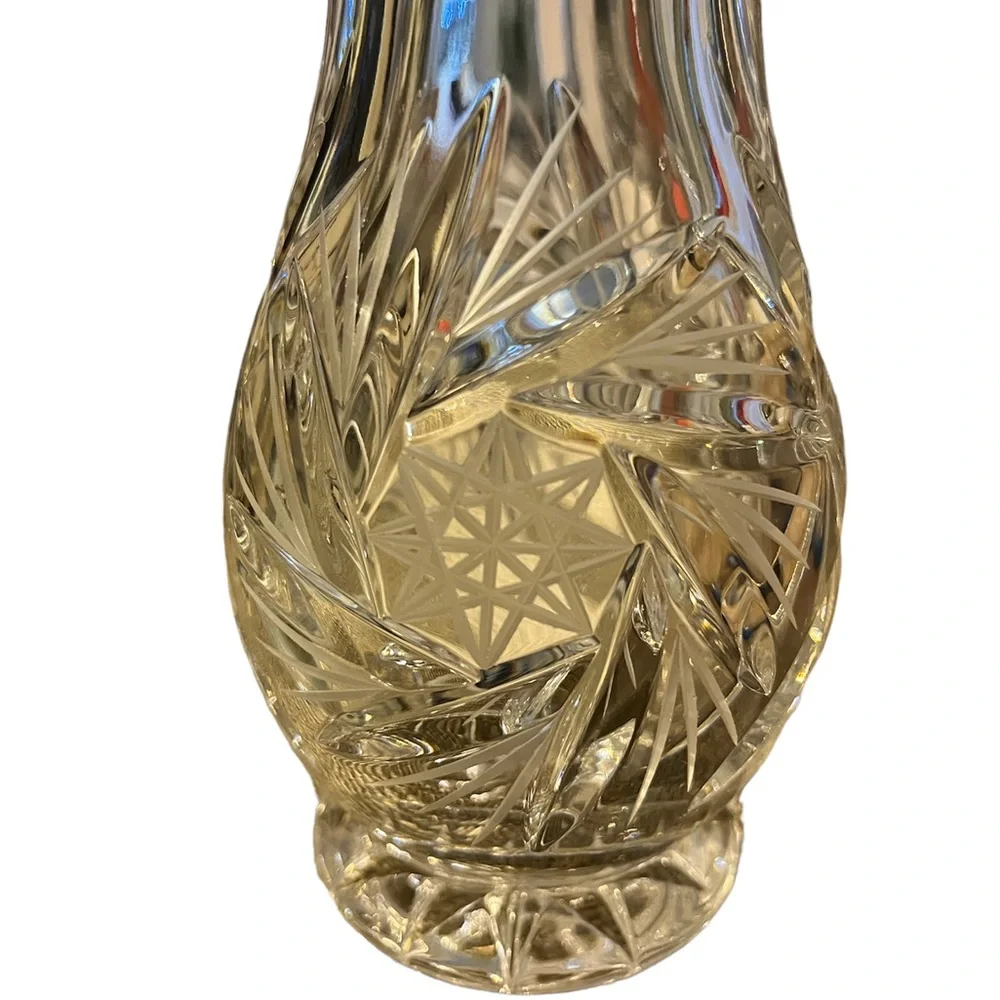 Pinwheel Crystal Vase